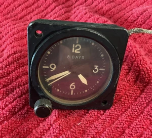 8 DAY MECHANICAL AIRCRAFT US MILITARY CLOCK - Picture 1 of 8