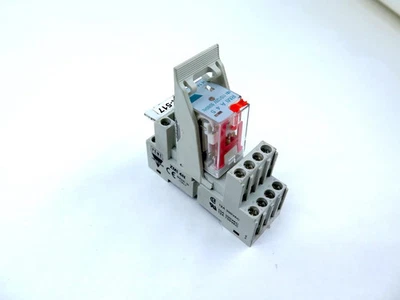 Carlo Gavazzi ZMI 4N Relay Socket with RMI-A-4-5 Relay 12A 300VAC - Image 1 of 3