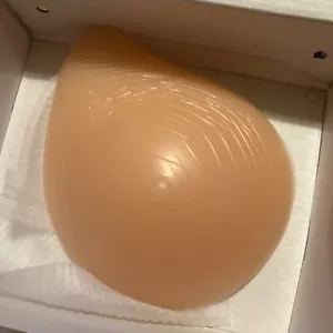 Silicone Breast Form Teardrop Mastectomy Prosthesis Enhancer Insert 1pc Size C+ - Picture 1 of 2
