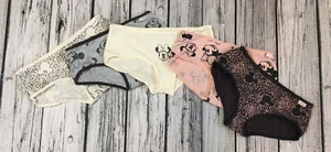 Gap Kids Girls Medium Size 8 Set of 5 Disney Minnie Hipster Underwear. NWT - Picture 1 of 8