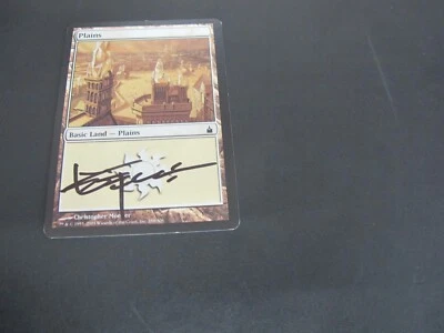 Ravnica: Plains (288 B) SIGNED. - Image 1 of 3