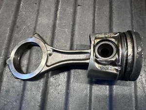 INFINITI FX30 M30 EX30 QX70 Piston with connecting rod 3.0 Diesel 175kw 2011 - Picture 1 of 5
