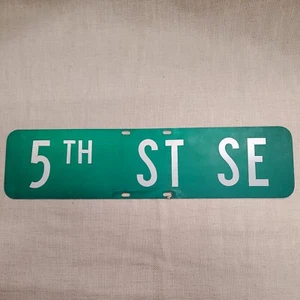 Authentisches Straßenschild Highway Straße 5th St SE doppelseitig Bar Mancave im Ruhestand  - Bild 1 von 9