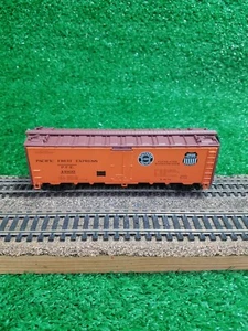 Aufgerüstet Athearn HO Pacific Fruit Express 40' Stahl Stecktür Kühlwagen PFE 44809 - Bild 1 von 10