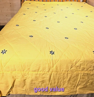 Unknown Brand Cotton Blend Bedspread  96 x 104 in Yellow Daisies  Embroidered - Image 1 of 4