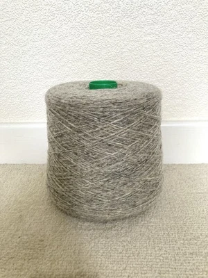 Large 880g cone of lona Wool DK knitting yarn 100% pure new Scottish wool - Image 1 of 4