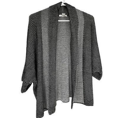 Kenar 针织毛衣短袖开襟 S 码黑色和白色 — 第 1/4 张图片