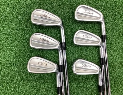 Titleist CB 714 Iron Set 5-9,P Dynamic Gold S200 Right Handed Used - Image 1 of 4