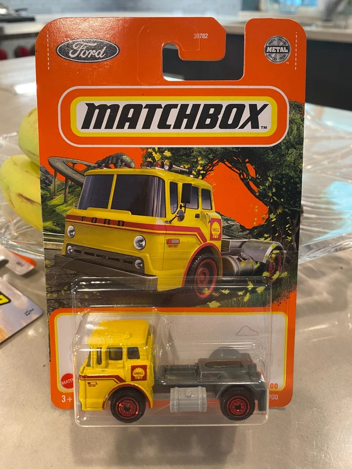 Matchbox 1965 Ford C900 Giallo #63 63/100 - Immagine 1 di 1