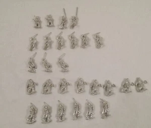 27 figuras de espadachines de infantería escoceses jacobitas de las Highlands de 15 mm * - Imagen 1 de 3