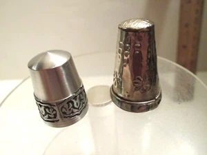 2 VINTAGE SILVER TONE THIMBLES - Picture 1 of 4