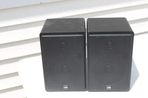 Pair CANTON Plus D speakers BLACK Germany 41Hz-30kHz, 80W L&R Speakers EUC - Picture 1 of 6