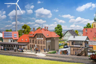 Faller 190035 escala HO 1:87 kit da estação ferroviária Passendorf - conjunto promocional - Imagem 1 de 4