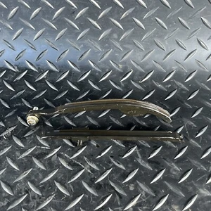 ♻️ YAMAHA YBR 125 2010-2017 E399E - TIMING CHAIN SLIDES / GUARDS ♻️ - Picture 1 of 4