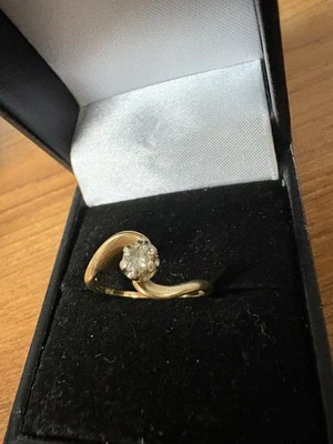 1/4CT Natural Diamond Round Solitaire Engagement Wedding Ring 14K Yellow Gold - Image 1 of 4