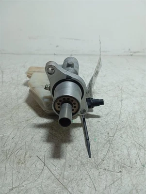 Brake Master Cylinder ABS Without Turbo Fits 04-13 MAZDA 3 3803705 - Image 1 of 4