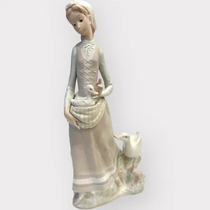 Estatuilla de Colección Lladro Niña con Ganso #4815 Vicente Martínez 1972 Retirado - Imagen 1 de 13