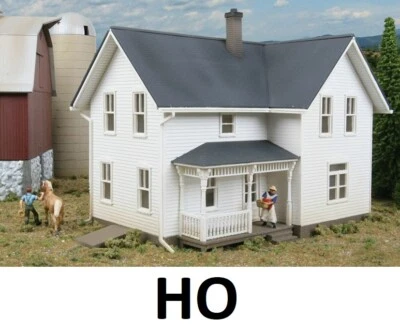 HO Scale - Lancaster Farmhouse "Building Kit" 933-3333 - Image 1 of 3
