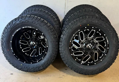 Pneus 20" Fuel D581 Dually Triton Wheels 28560R20 Falken AT 8x200 Ford F350 F450 - Imagem 1 de 4