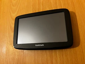 TomTom GO Basic 5" Nawigacja satelitarna Dożywotnie mapy Europy WiFi, Bluetooth. Unit Only - Zdjęcie 1 z 10