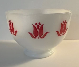 Tazón de tulipán rojo de queso Fire King de colección vaso de leche pequeño cuenco de pedestal - Imagen 1 de 3