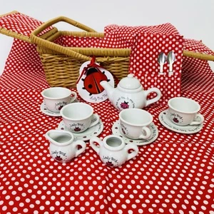 Schylling Marienkäfer Porzellan Mini Teeservice im Picknickkorb Kinderspiel vorgeben - Bild 1 von 11