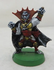 Blood Bowl Star Player Count Luther Von Drakenborg Metal OOP Vampire bemalt - Bild 1 von 2