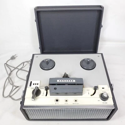 Carrete a carrete transistorizado Concord de colección 120 potencias funciona hacia adelante y hacia atrás Foto 1 de 4