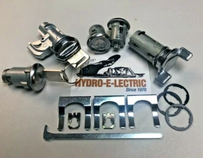 1975-1977 Buick Regal, Century & Apollo Complete Lock Set- GM keys-1 key system - Image 1 of 4