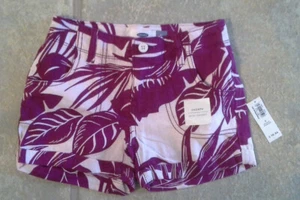 (NWT) Old Navy Girl's Size 8 Burgundy & Ivory Floral Mini Shorts Retails @$19.97 - Picture 1 of 5