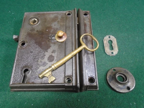 HUGE NORWALK RIM LOCK w/KEEPER & KEY - CIRCA 1875, WORKS GREAT (16898-20) Cover