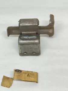 1969 Ford Station Wagon Tailpipe Bracket & Insulator Assy C9AZ-5260-C NOS - Picture 1 of 6