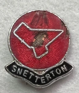 INSIGNIA PIN ESMALTADA CIRCUITO DE CARRERAS DE MOTOR SNETTERTON DE COLECCIÓN - FALTA ESMALTE - Imagen 1 de 3