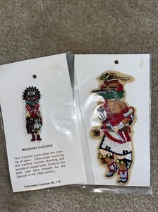 2 parches de apliques bordados nativos americanos Morning & Tocha Kachinas 109 y 116 - Imagen 1 de 2