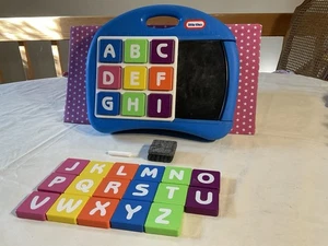 VTG LITTLE TIKES ALPHABET & NUMBERS DESK, COMPLETE, 26 2 SIDED TILES, SELF STORE - Picture 1 of 12
