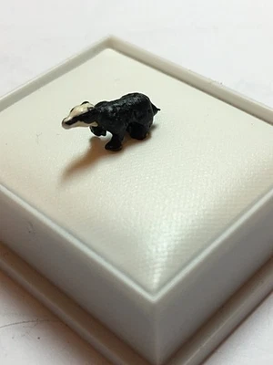 LANGLEY MODELS badger 1/76 SCALE 00 MODEL/RAILWAY/FARM HAND PAINTED BY PENNY