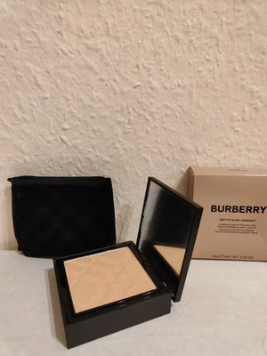 Burberry Foundation, Matte Glow Compact, 15 g, Nr. 70, original verpackt, NEU! - Bild 1 von 3