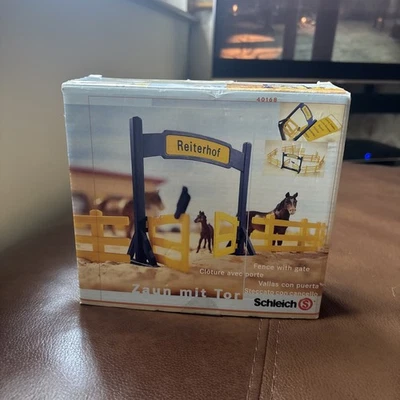Schleich 40168 horse ranch fence with gate retired original box - Image 1 of 4
