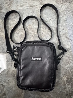 Bolso de hombro Supreme negro FW17 Foto 1 de 3