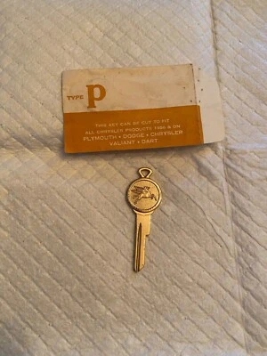Nuevo de Lote Antiguo Llave Móvil en Blanco 1956 Dodge Dart Ghia Phoenix Fire Power 1960 Hemi 1958 Foto 1 de 2