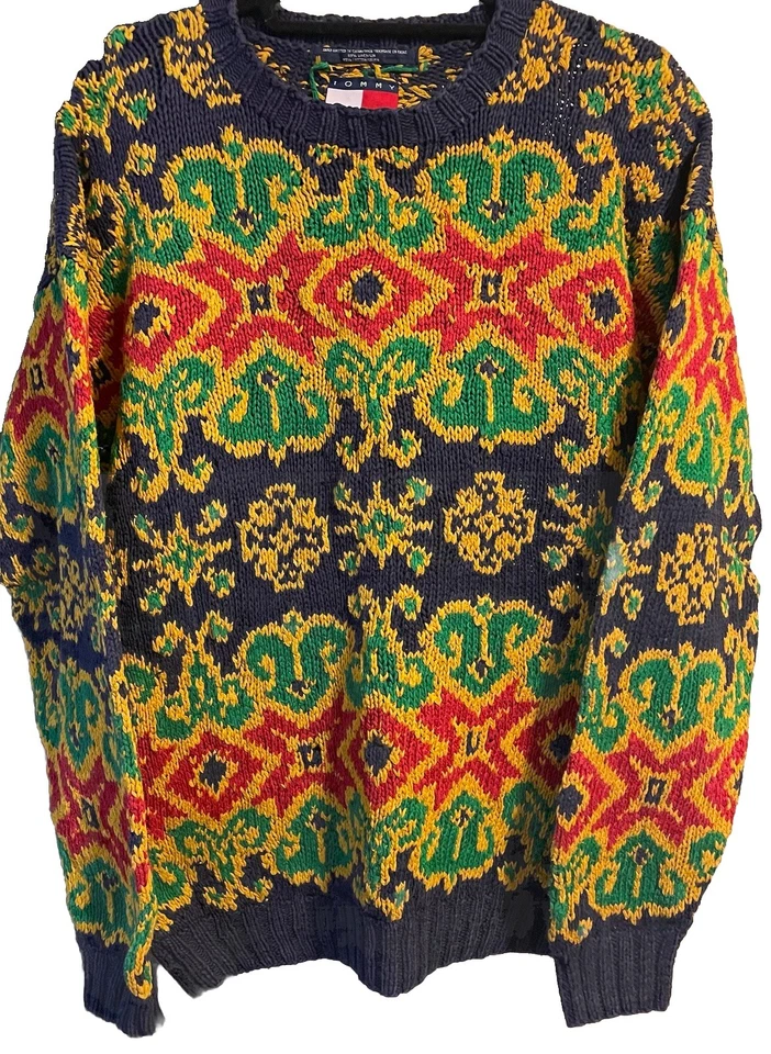 Suéter Cosido a Mano Estampado Completo Tommy Hilfiger De Colección Raro Talla Pequeño 22” x 29” Foto 1 de 4