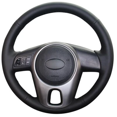 Cubierta de volante de coche personalizada de cuero napa cosida a mano para Kia Forte Soul Foto 1 de 4