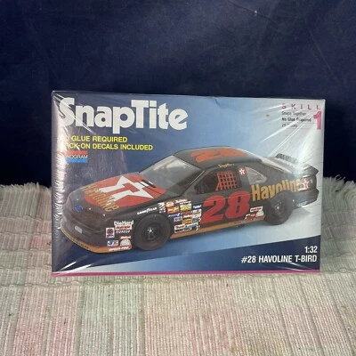 New sealed 1992 Monogram #28 Havoline T-Bird Snap Tite 1:32 Model Kit # 1086 - Image 1 of 4