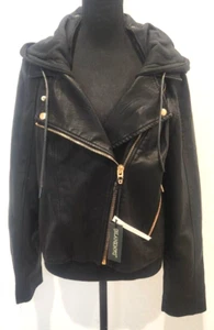 Neu mit Etikett! Blank NYC schwarze Kunstleder Damen Jacke Biker Style mit Kapuze ~ Motorrad - Bild 1 von 16