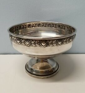 Mueck Carey Co."Royal Rose" Sterling Silver Weighted Pedestal Bowl 813