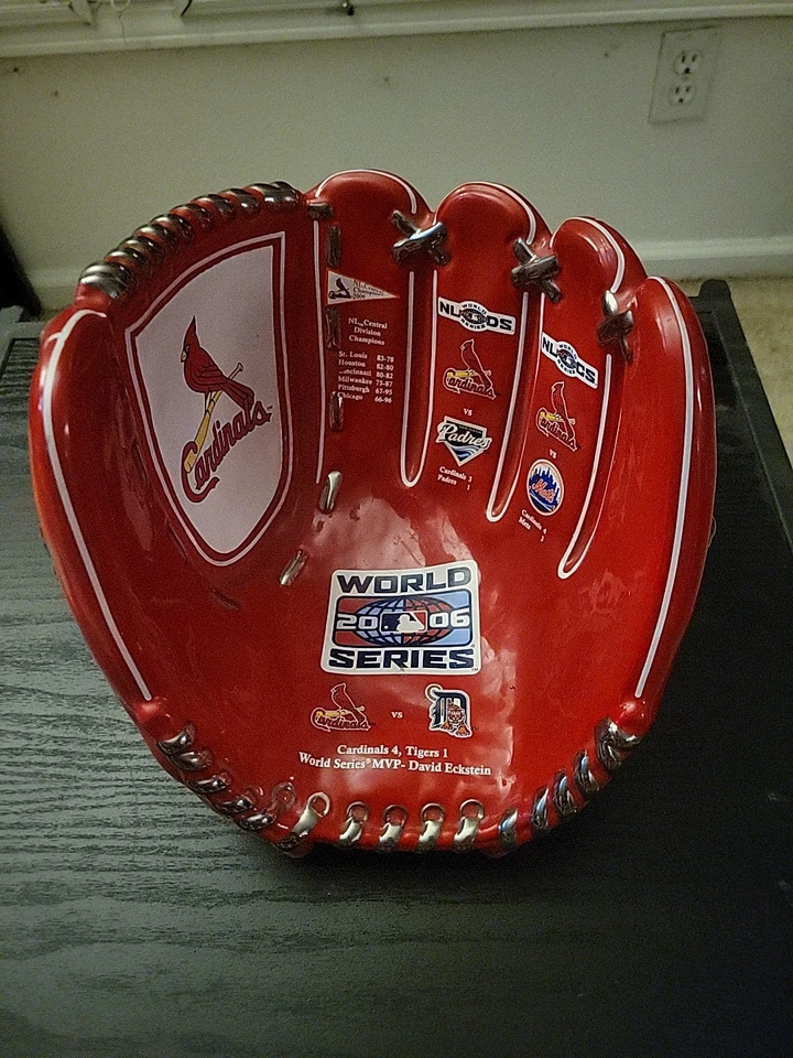Guante de cerámica St. Louis Cardinals 2006 Serie Mundial Edición Coleccionista - SIN CAJA Foto 1 de 4
