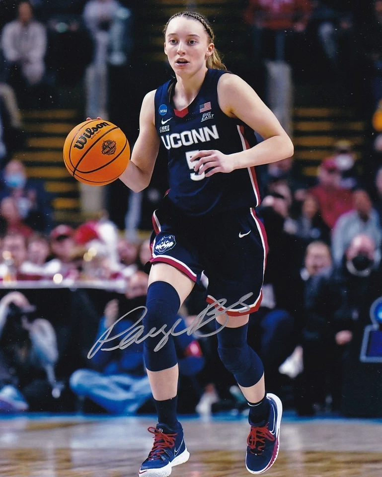 PAIGE BUECKERS SIGNED AUTOGRAPH 8 X 10 PHOTO UCONN HUSKIES DALLAS WINGS - Image 1 of 1