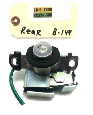 Lexus RC350 2015-2019 bloqueo de tapa de maletero OEM. Foto 1 de 4