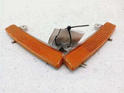 03-06 Par de marcadores laterales de parachoques Nissan 350Z x2 OEM 26140-CD000 Foto 1 de 4