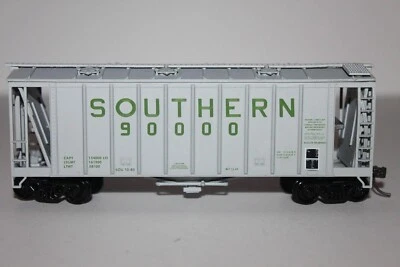 HO 39' Airslide Covered Hopper Southern Kit NIB NOS #932-4610 - Image 1 of 3